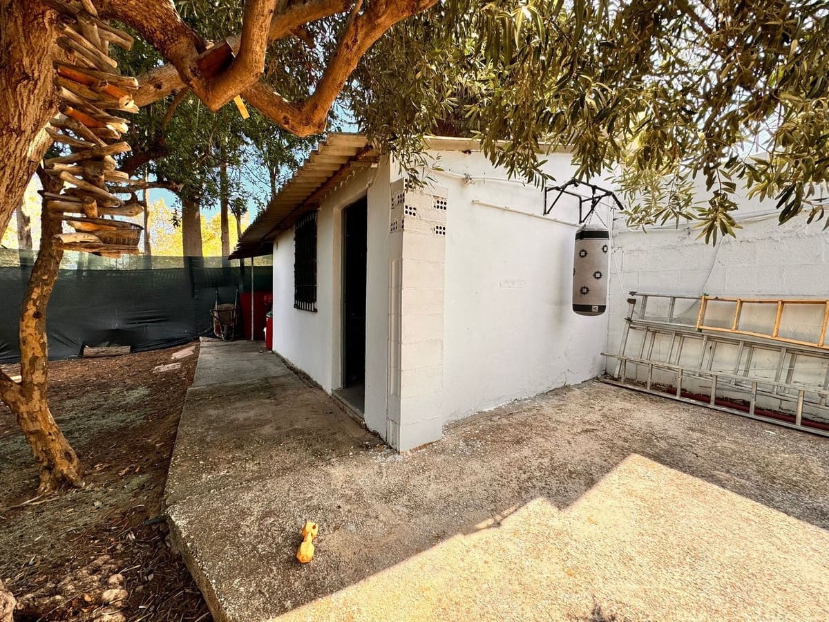 6 soveværelse Villa til salg i Churriana med swimmingpool garage - € 900.000 (Ref: 9098951)