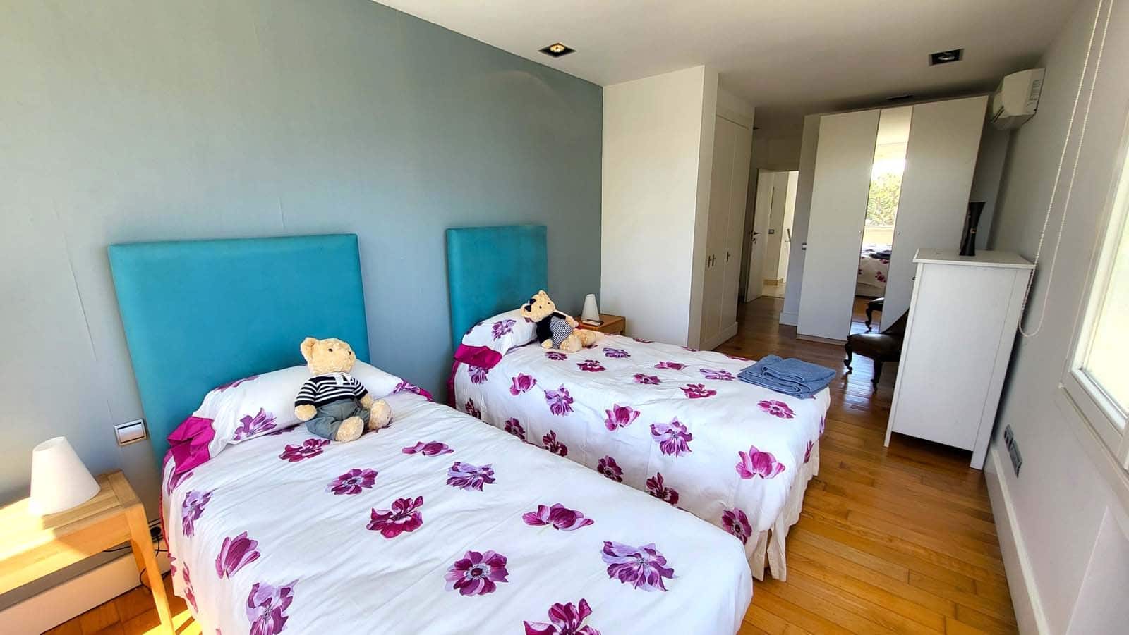 4 soveværelse Villa til salg i Calahonda med swimmingpool garage - € 899.000 (Ref: 9106385)