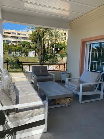 3 Zimmer Penthouse zu verkaufen in Marbella mit Pool Garage - 899.000 € (Ref: 9106387)