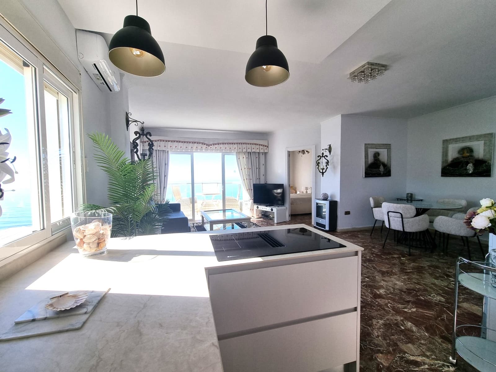 1 soverom Leilighet til salgs i Calahonda med svømmebasseng garasje - € 449 000 (Ref: 9115943)