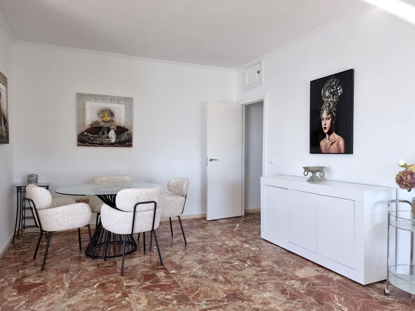 1 soverom Leilighet til salgs i Calahonda med svømmebasseng garasje - € 449 000 (Ref: 9115943)