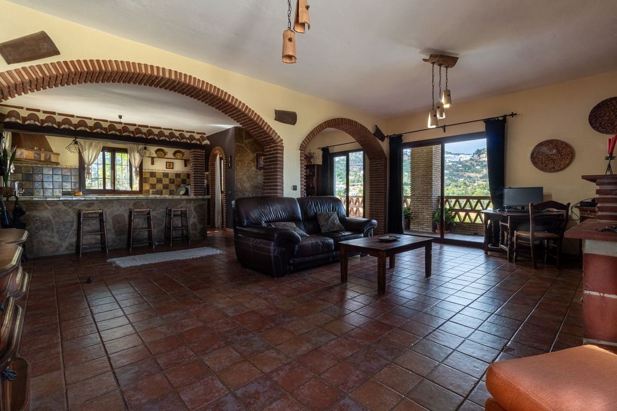 4 quarto Moradia para venda em Mijas com piscina garagem - 550 000 € (Ref: 9124860)