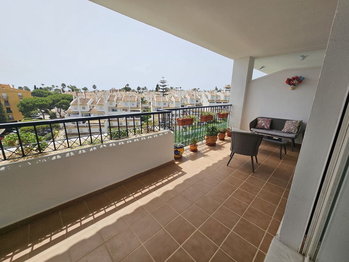 2 Zimmer Apartment zu verkaufen in Calahonda mit Pool Garage - 349.950 € (Ref: 9202330)