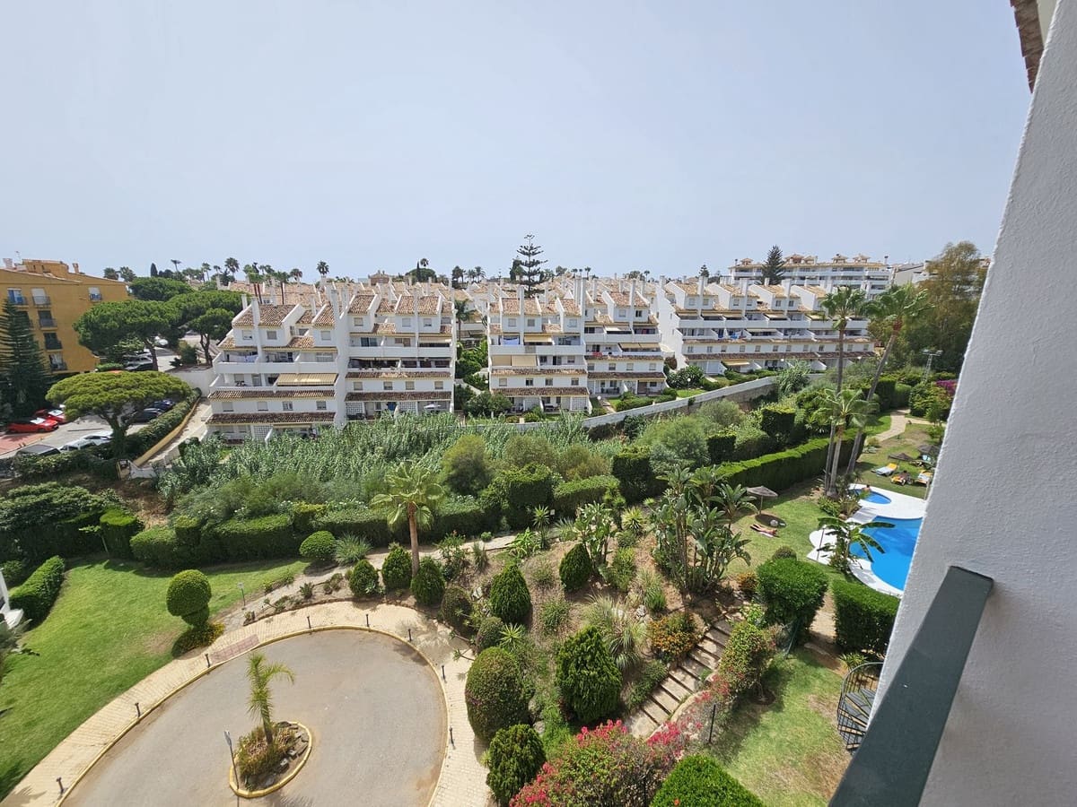 2 Zimmer Apartment zu verkaufen in Calahonda mit Pool Garage - 349.950 € (Ref: 9202330)