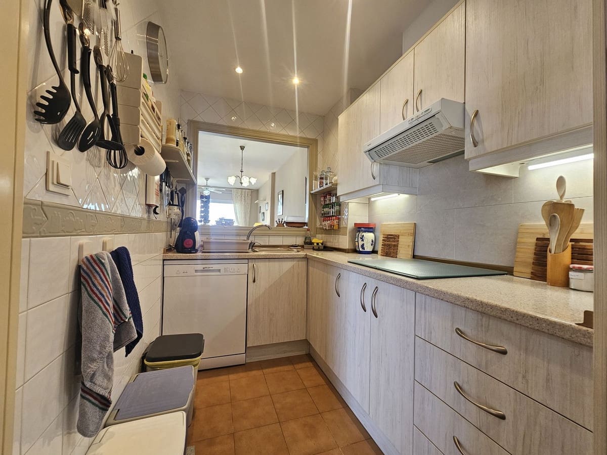 Apartamento de 2 habitaciones en Calahonda en venta con piscina garaje - 360.000 € (Ref: 9202330)