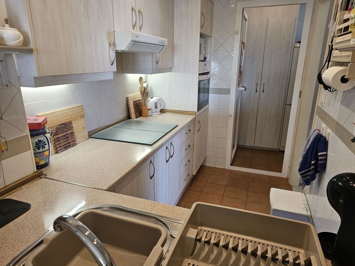 Apartamento de 2 habitaciones en Calahonda en venta con piscina garaje - 360.000 € (Ref: 9202330)