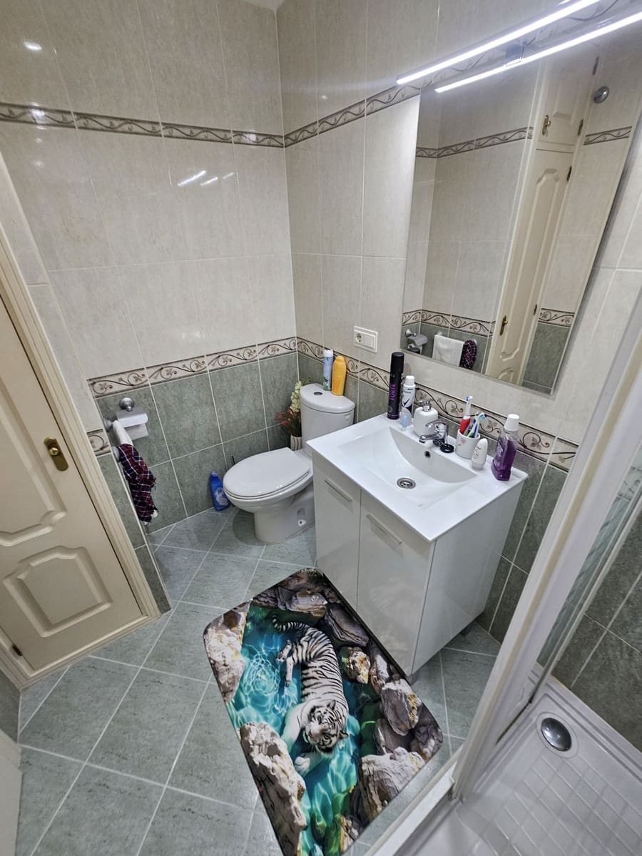 Apartamento de 2 habitaciones en Calahonda en venta con piscina garaje - 360.000 € (Ref: 9202330)