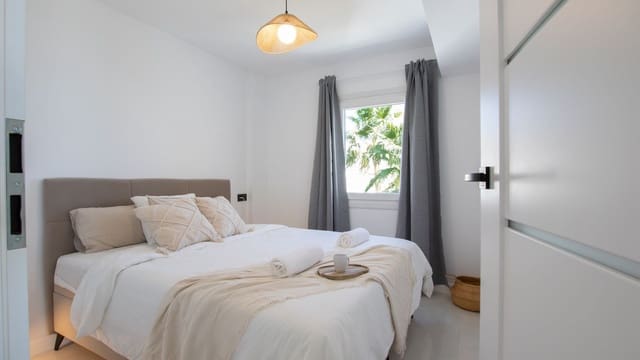 3 bedroom Penthouse for sale in Calahonda, Mijas with pool garage - € 1,575,000 (Ref: 9206363)