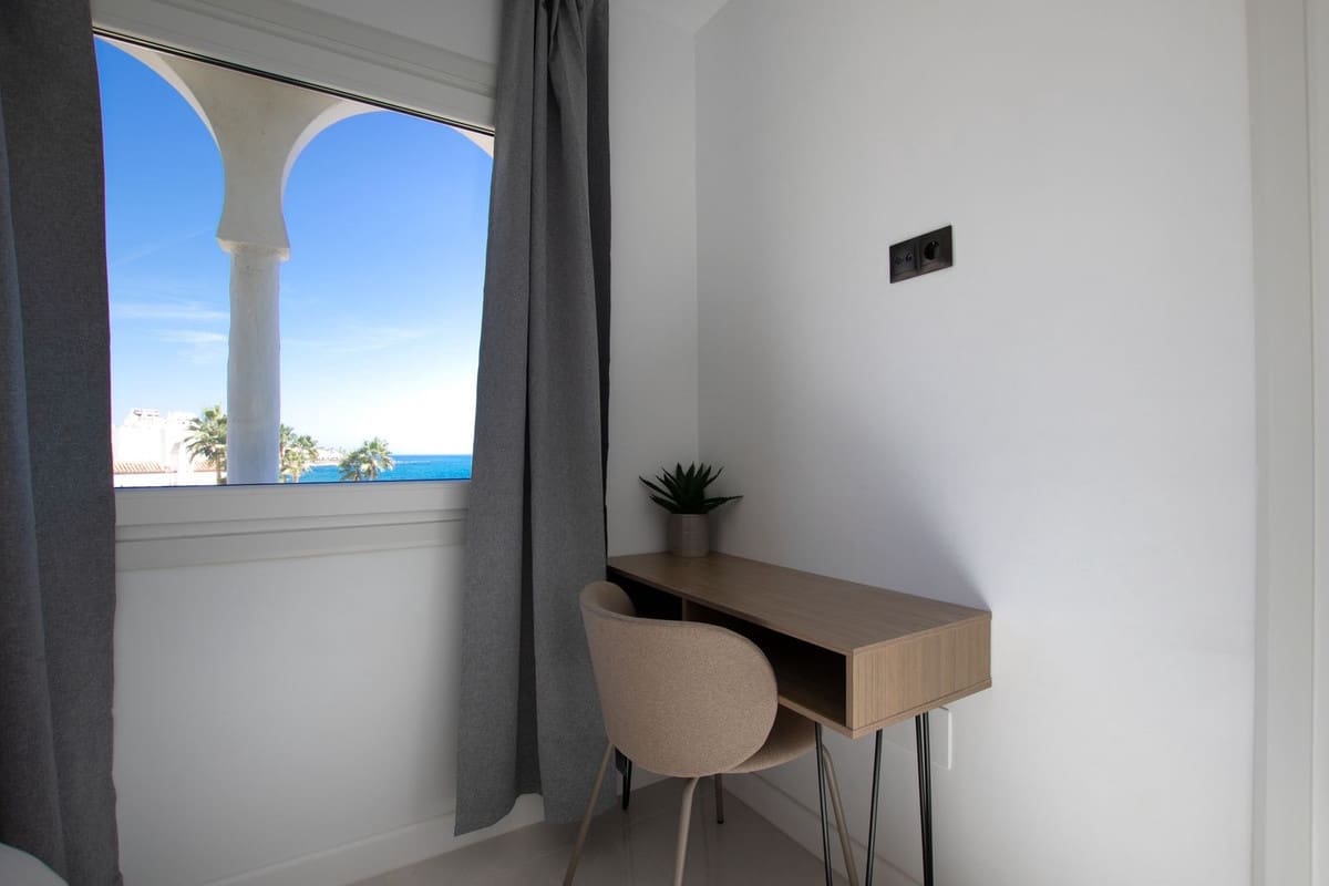 3 sypialnia Penthouse na sprzedaż w Calahonda z basenem garażem - 1 575 000 € (Ref: 9206363)