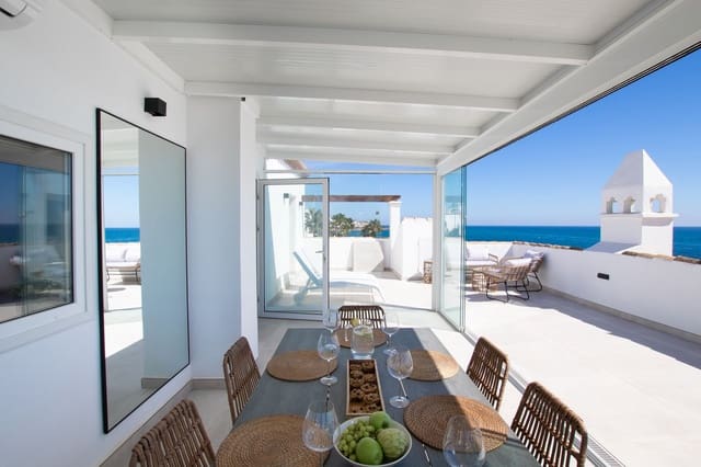 3 bedroom Penthouse for sale in Calahonda, Mijas with pool garage - € 1,575,000 (Ref: 9206363)