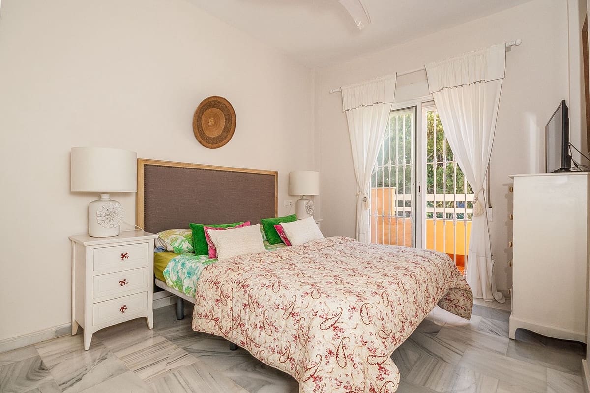3 soveværelse Lejlighed til salg i Marbella med swimmingpool garage - € 490.000 (Ref: 9219822)