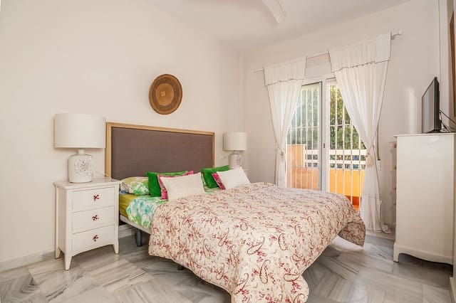 3 chambre Appartement à vendre à Marbella avec piscine garage - 490 000 € (Ref: 9219822)