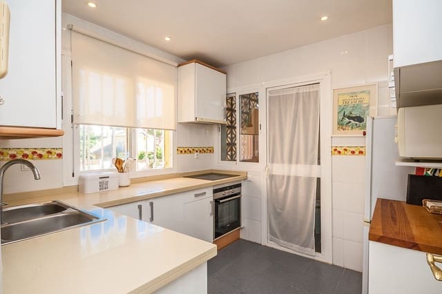 3 chambre Appartement à vendre à Marbella avec piscine garage - 490 000 € (Ref: 9219822)