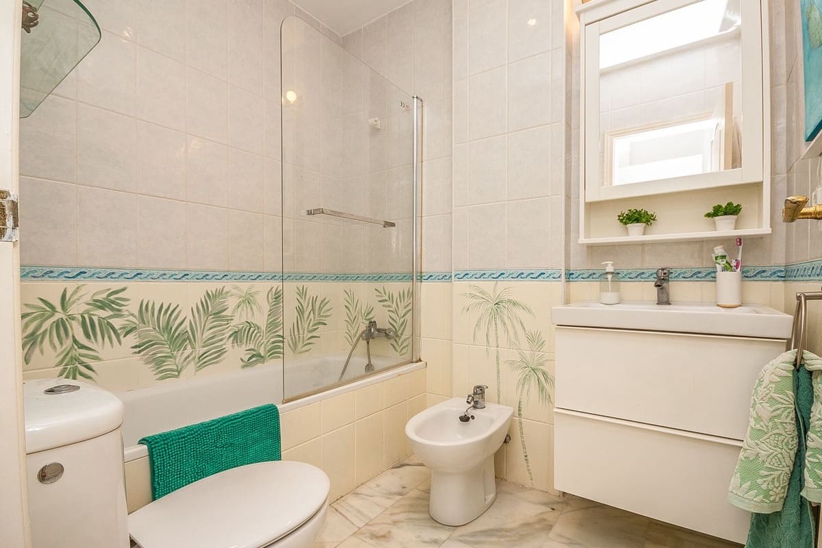 3 soveværelse Lejlighed til salg i Marbella med swimmingpool garage - € 490.000 (Ref: 9219822)