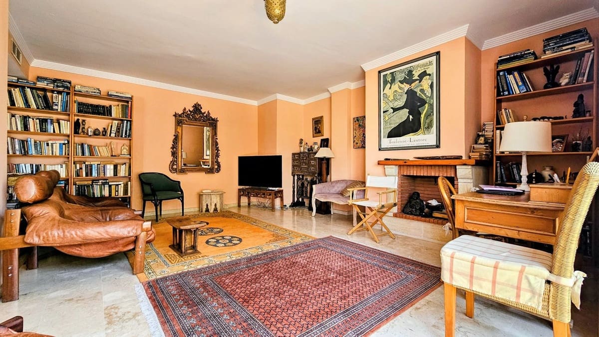 2 Zimmer Penthouse zu verkaufen in Marbella mit Pool Garage - 495.000 € (Ref: 9236351)