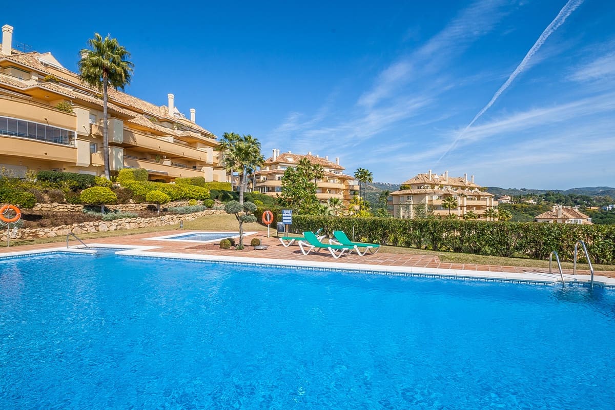 2 soveværelse Lejlighed til salg i Marbella med swimmingpool - € 485.000 (Ref: 9243044)