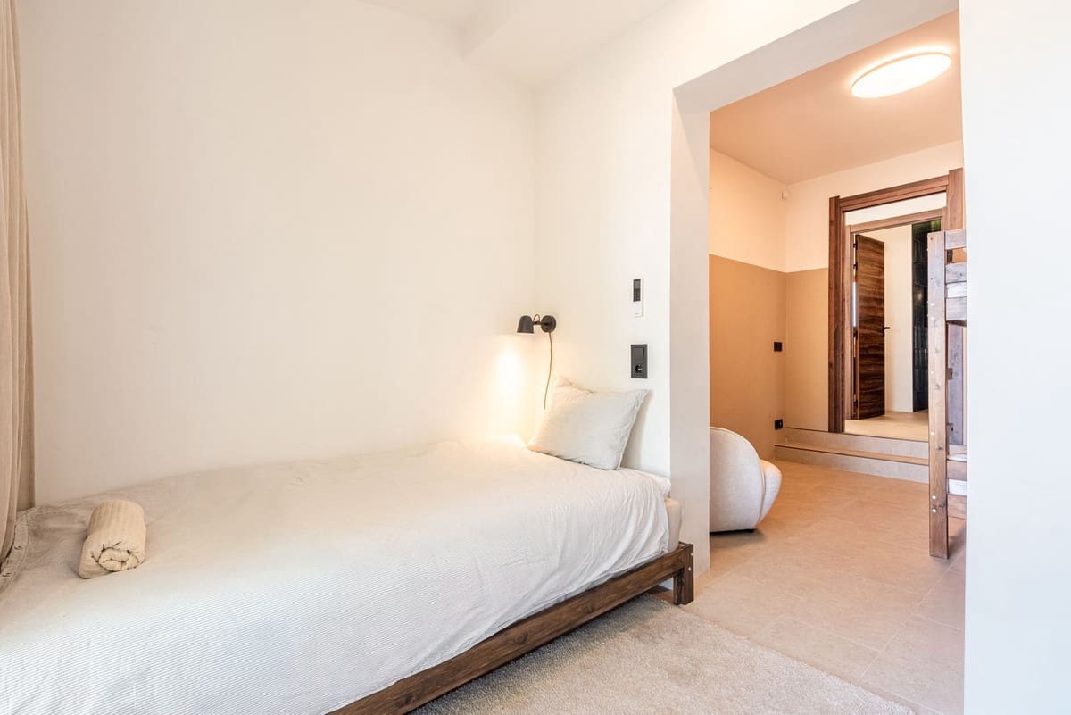 3 bedroom Villa for sale in Mijas Costa with pool garage - € 749,000 (Ref: 9243047)