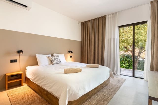 3 bedroom Villa for sale in Mijas Costa, Mijas with pool garage - € 749,000 (Ref: 9243047)