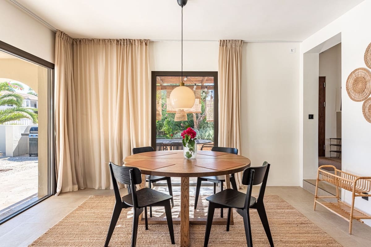 3 bedroom Villa for sale in Mijas Costa with pool garage - € 749,000 (Ref: 9243047)