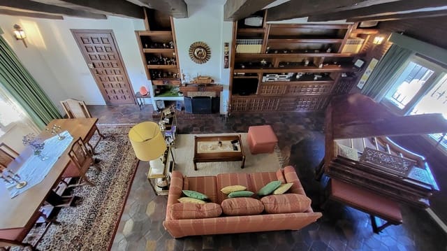 3 sypialnia Willa na sprzedaż w Fuengirola z basenem garażem - 1 550 000 € (Ref: 9246503)