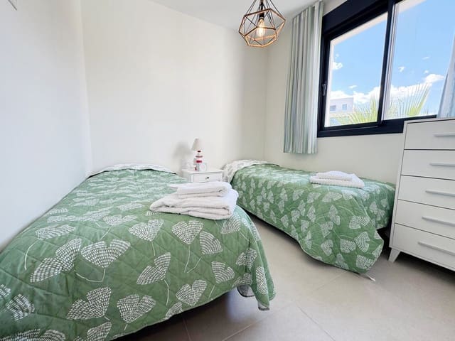 3 slaapkamer Penthouse te koop in Estepona met zwembad garage - € 595.000 (Ref: 9246507)