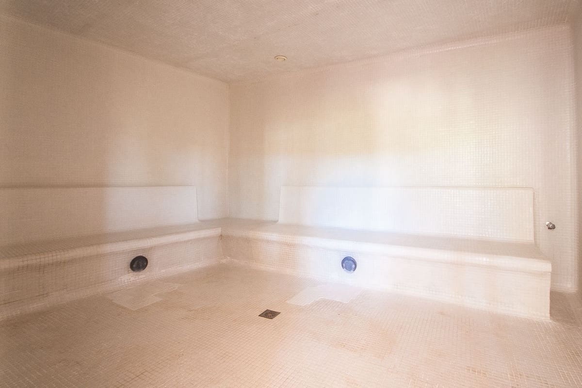 3 slaapkamer Penthouse te koop in Benahavis met zwembad - € 1.175.000 (Ref: 9254836)