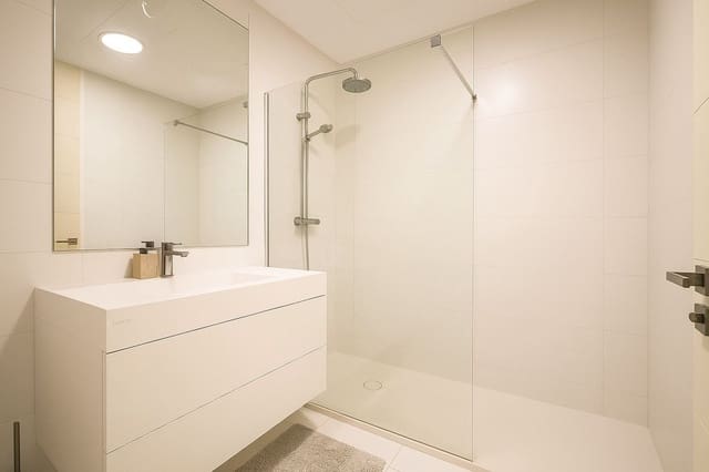 3 soveværelse Penthouse til salg i Benahavís med swimmingpool - € 1.049.950 (Ref: 9254836)