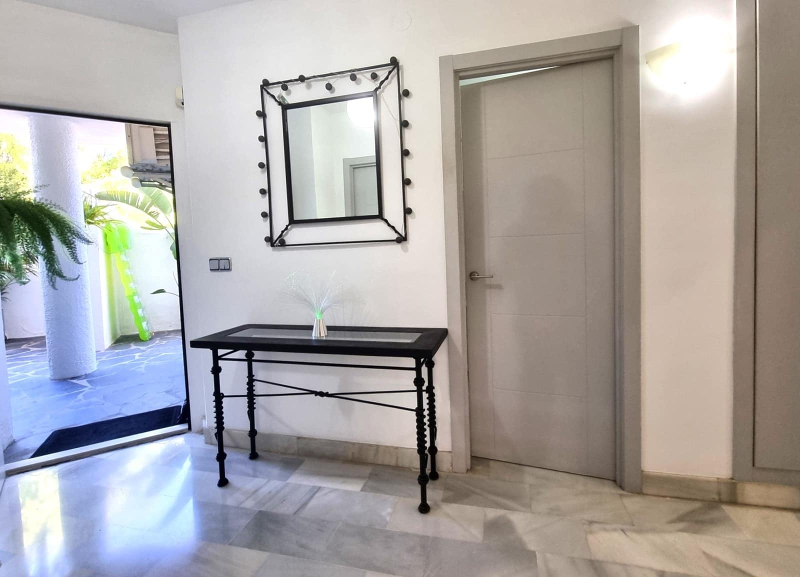 3 slaapkamer Appartement te koop in Calahonda met zwembad garage - € 475.000 (Ref: 9257032)