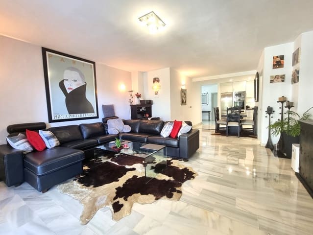 Apartamento de 3 habitaciones en Calahonda, Mijas en venta con piscina garaje - 475.000 € (Ref: 9257032)