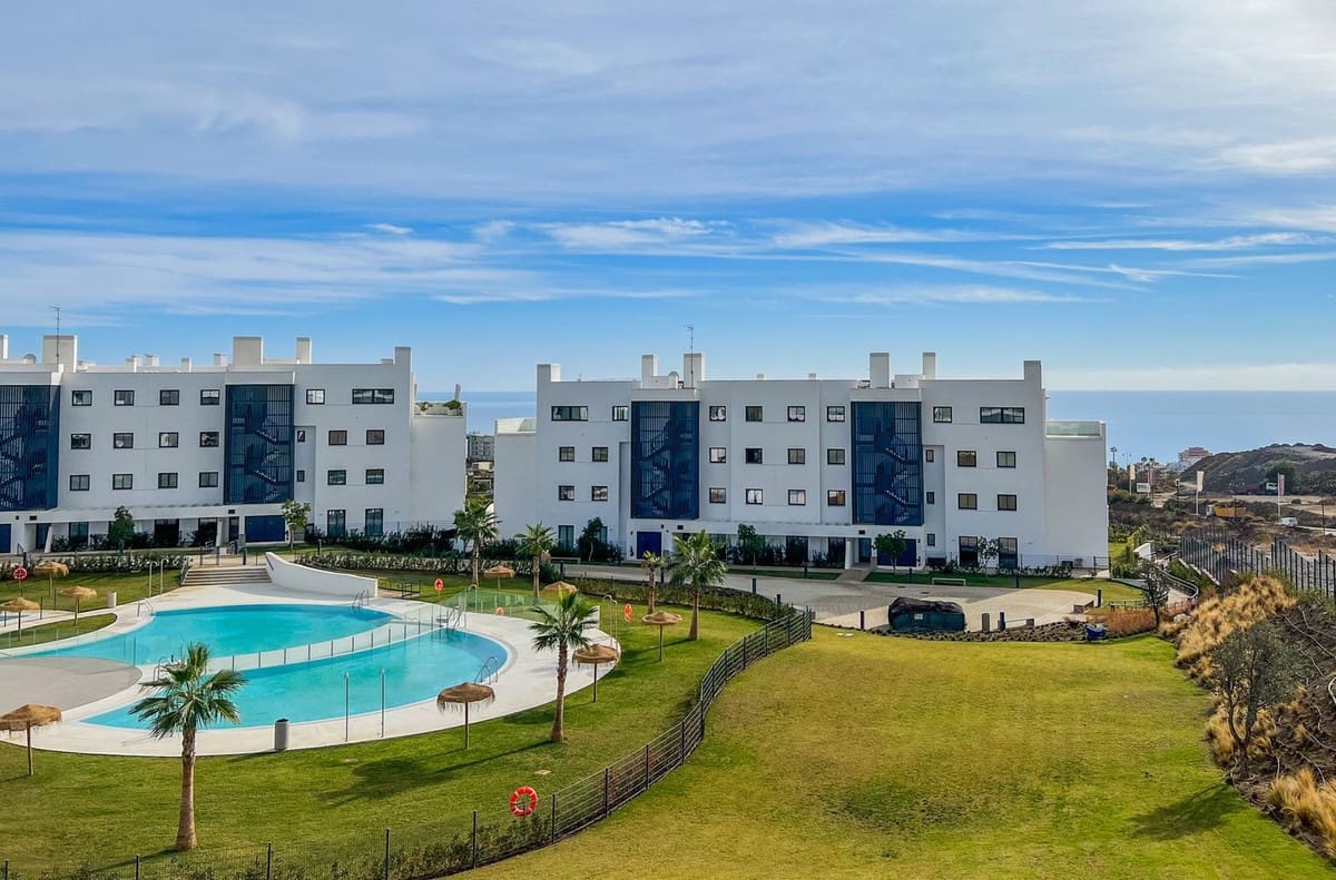 3 soverom Leilighet til salgs i Fuengirola med svømmebasseng garasje - € 769 000 (Ref: 9257034)