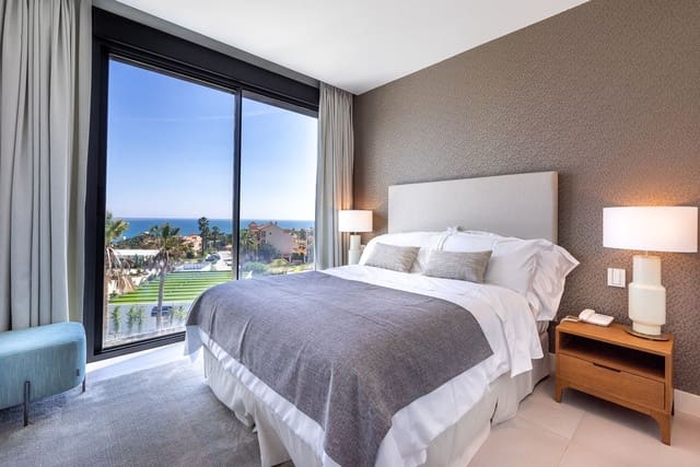 2 Zimmer Apartment zu verkaufen in Mijas Costa, Mijas mit Pool Garage - 645.000 € (Ref: 9257036)