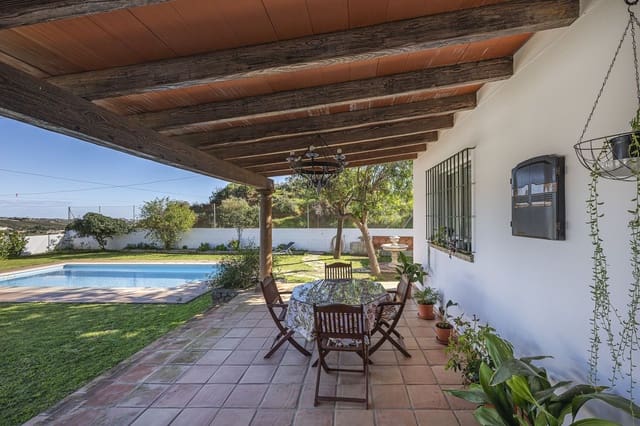 4 Zimmer Villa zu verkaufen in Mijas Costa, Mijas mit Pool Garage - 899.000 € (Ref: 9262402)