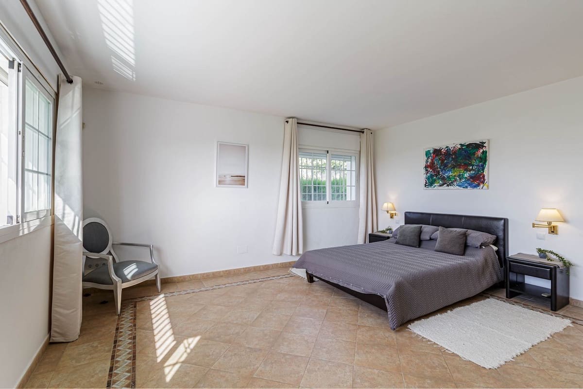 5 Zimmer Villa zu verkaufen in Benahavis mit Pool Garage - 1.750.000 € (Ref: 9264173)