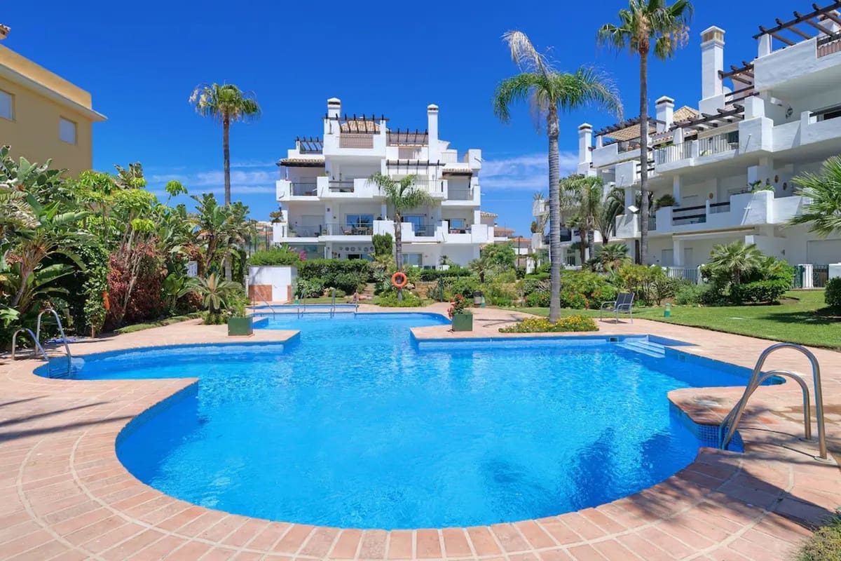 3 slaapkamer Appartement te koop in La Cala de Mijas met zwembad garage - € 949.000 (Ref: 9264174)