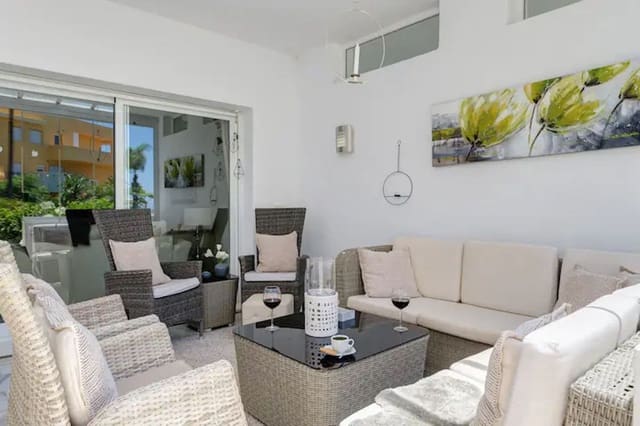 3 chambre Appartement à vendre à La Cala de Mijas, Mijas avec piscine garage - 949 000 € (Ref: 9264174)