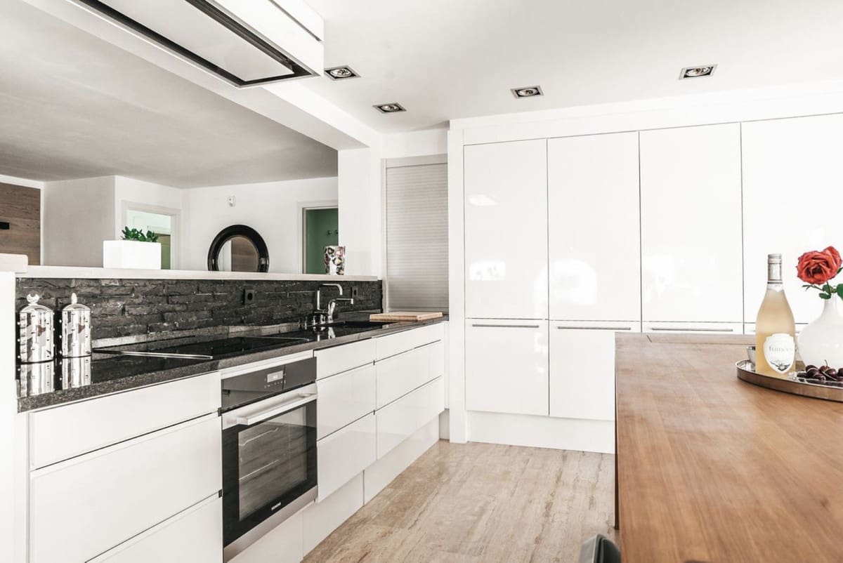 4 soverom Villa til salgs i La Capellania med svømmebasseng garasje - € 2 695 000 (Ref: 9269287)