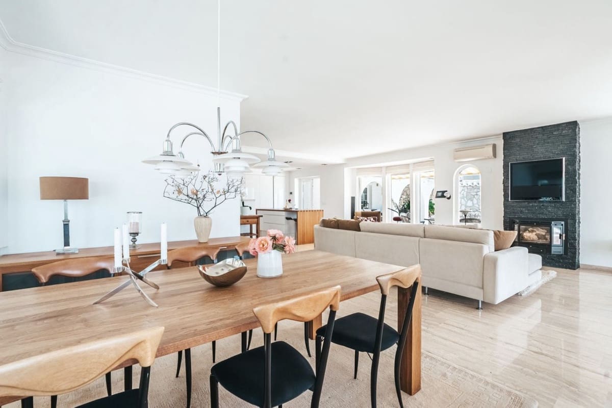 4 soverom Villa til salgs i La Capellania med svømmebasseng garasje - € 2 695 000 (Ref: 9269287)