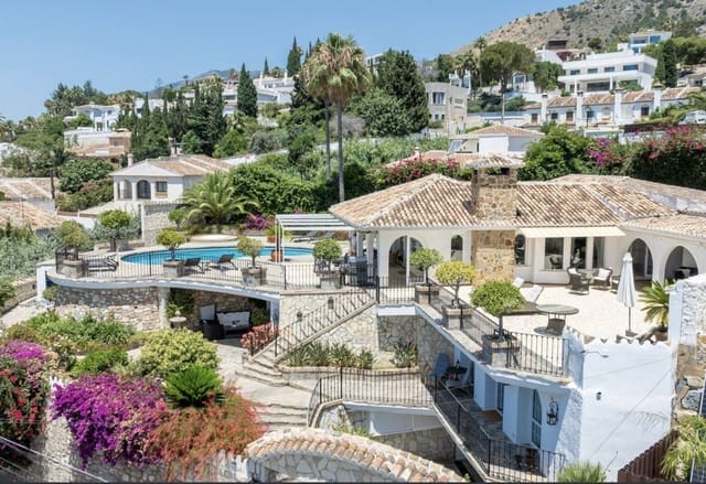 4 sypialnia Willa na sprzedaż w La Capellania, Benalmádena z basenem garażem - 2 695 000 € (Ref: 9269287)