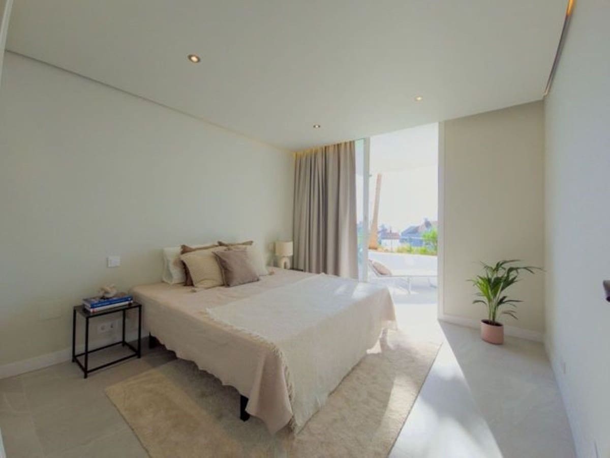 3 soveværelse Lejlighed til salg i Miraflores med swimmingpool garage - € 595.000 (Ref: 9276016)