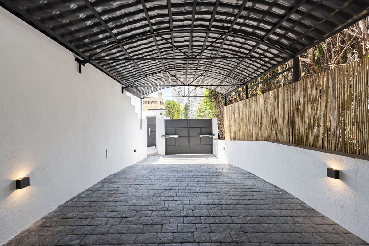 3 Zimmer Villa zu verkaufen in Marbella mit Pool Garage - 1.295.000 € (Ref: 9276017)