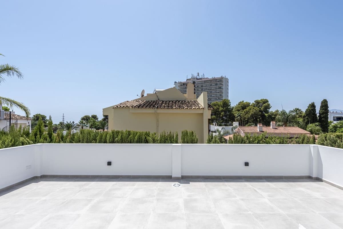 3 soverom Villa til salgs i Marbella med svømmebasseng garasje - € 1 195 000 (Ref: 9276017)