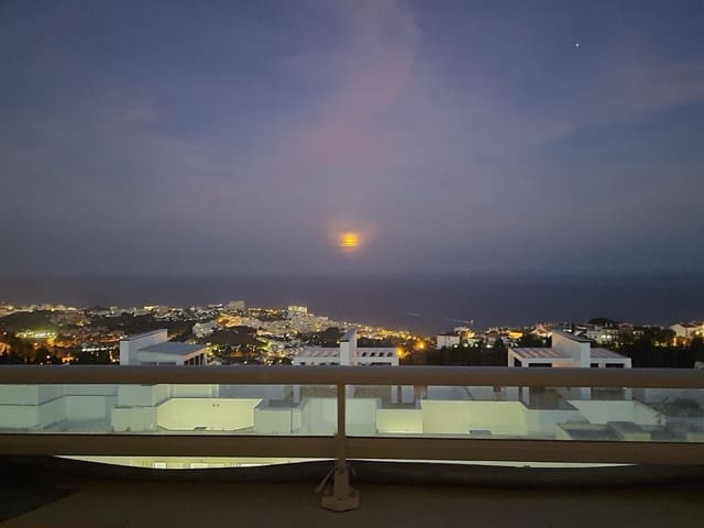 2 slaapkamer Penthouse te koop in Benalmádena pueblo, Benalmádena met zwembad garage - € 597.000 (Ref: 9281089)