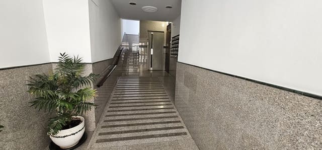 4 Zimmer Apartment zu verkaufen in Fuengirola - 373.000 € (Ref: 9281092)