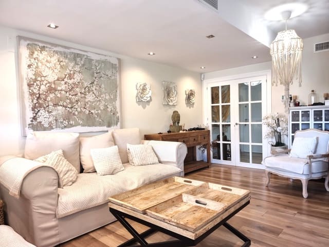 3 soverom Leilighet til salgs i Benalmadena Costa, Benalmádena med svømmebasseng garasje - € 774 000 (Ref: 9285033)