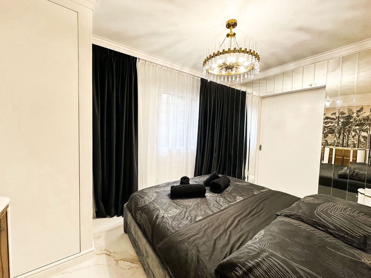 2 sypialnia Apartament na sprzedaż w Nueva Andalucia z basenem - 560 000 € (Ref: 9300757)