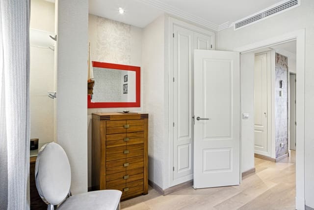 3 sovrum Hus till salu i Benahavís med pool garage - 770 000 € (Ref: 9303251)