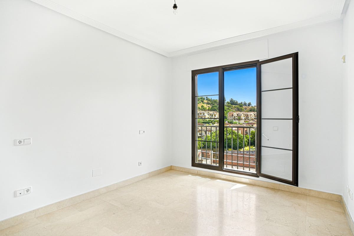 3 soverom Hus til salgs i Los Arqueros med svømmebasseng garasje - € 810 000 (Ref: 9303253)