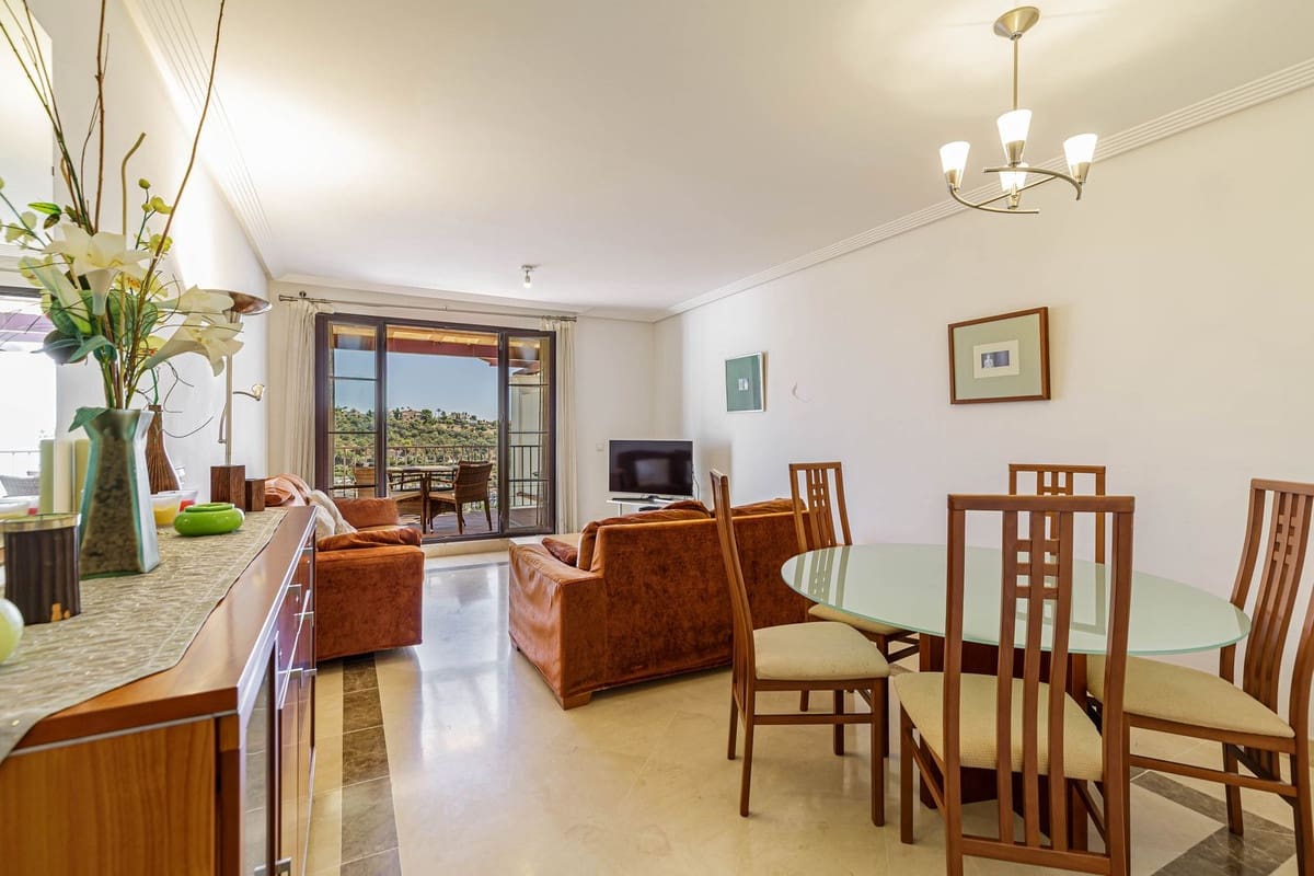 2 slaapkamer Penthouse te koop in Los Arqueros met zwembad garage - € 399.000 (Ref: 9334554)