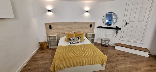 4 soveværelse Semi-Rækkehus til salg i Calahonda, Mijas med swimmingpool garage - € 595.000 (Ref: 9337729)