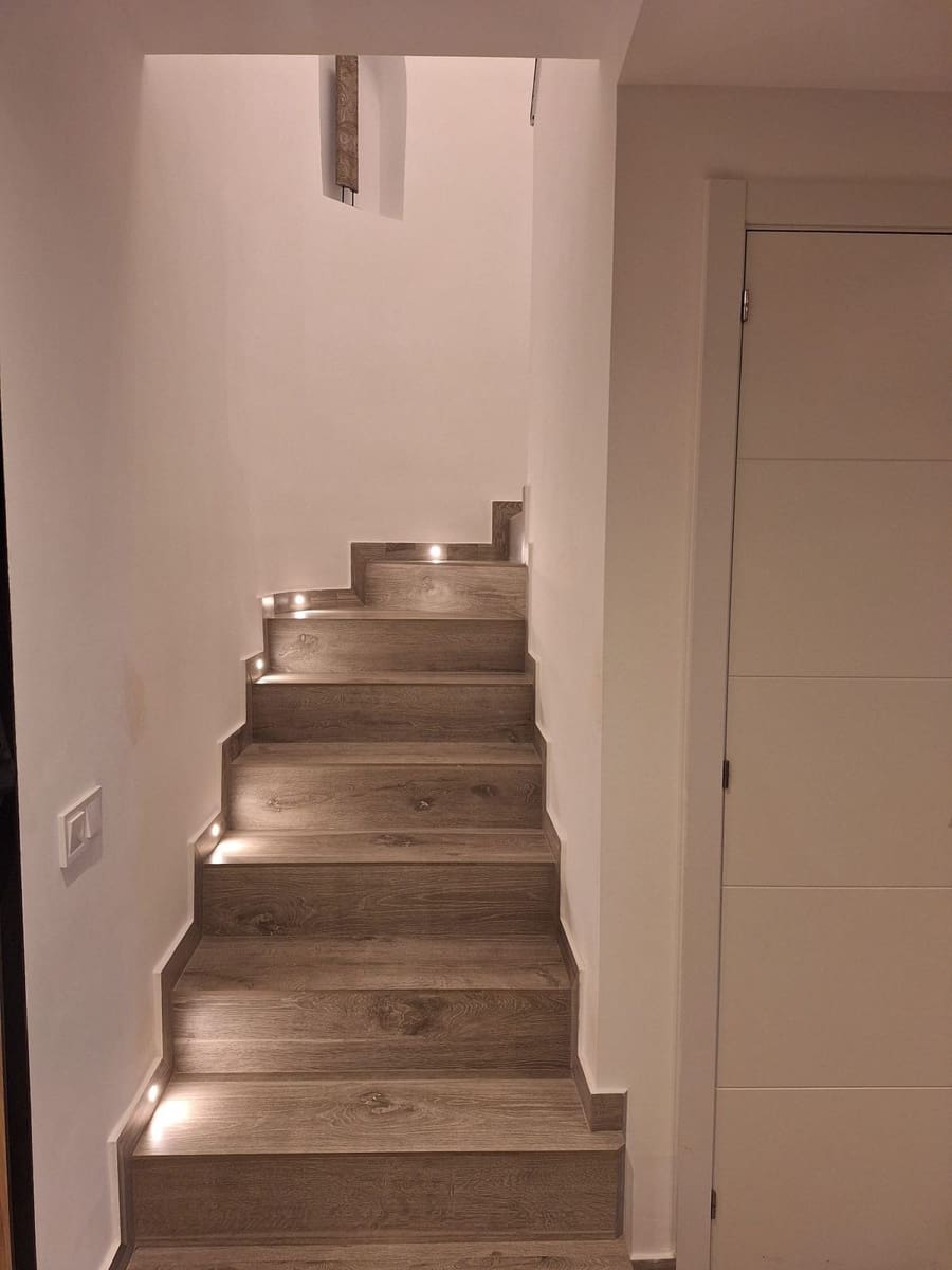 4 makuuhuone Paritalo myytävänä paikassa Calahonda mukana uima-altaan 
autotalli - 595 000 € (Ref: 9337729)